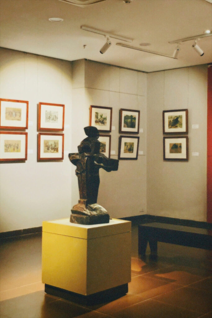 Khu trưng bày mỹ thuật hiện đại tại bảo tàng mỹ thuật ĐN